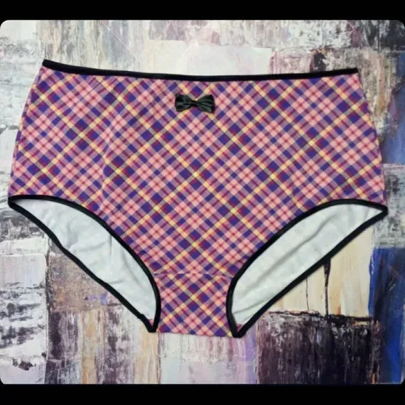 Schnittmuster von Lingeriememade Slip Diana Gr. 32 - 52, deutsch / german. PDF E-Book Slip/ Damenhöschen Nähen mit 9 Variationen. IDsmx3